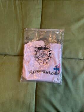 Men's Pink Graphic T-Shirt - Medium